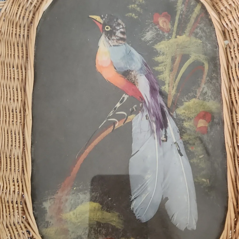 Whicker basket Bird detail